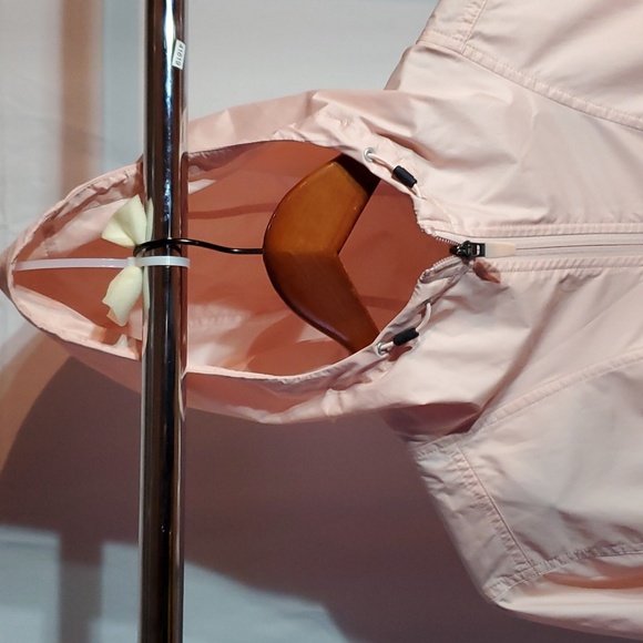 The North Face windbreaker. - Picture 3 of 10